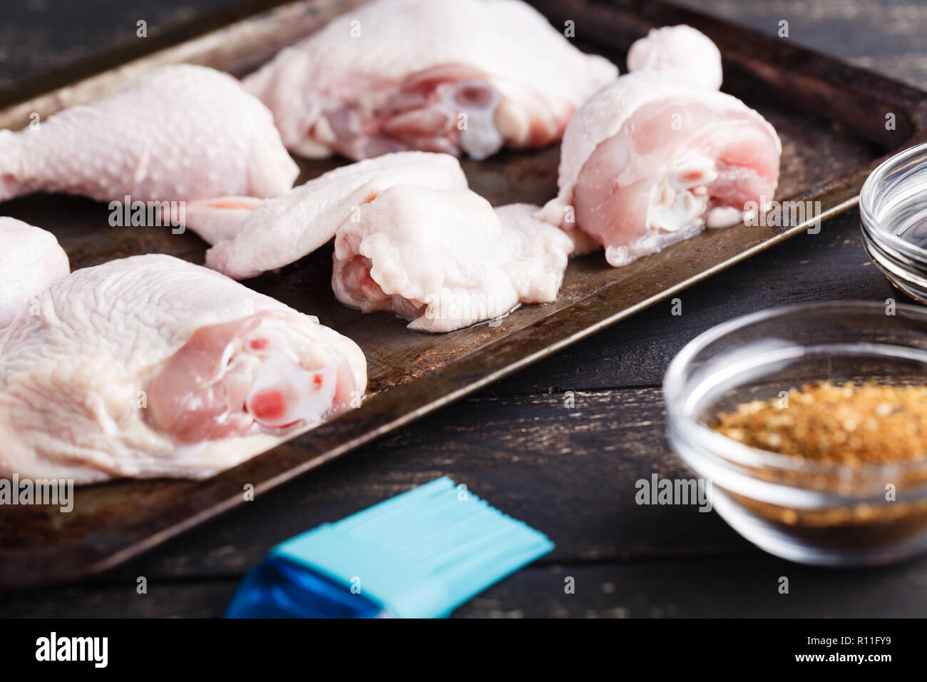 Chicken raw leg quarter fresh hi-res stock photography and images - Alamy