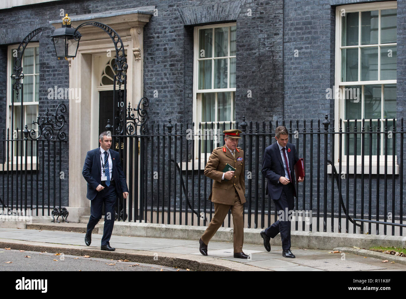 General sir nick carter hi-res stock photography and images - Alamy