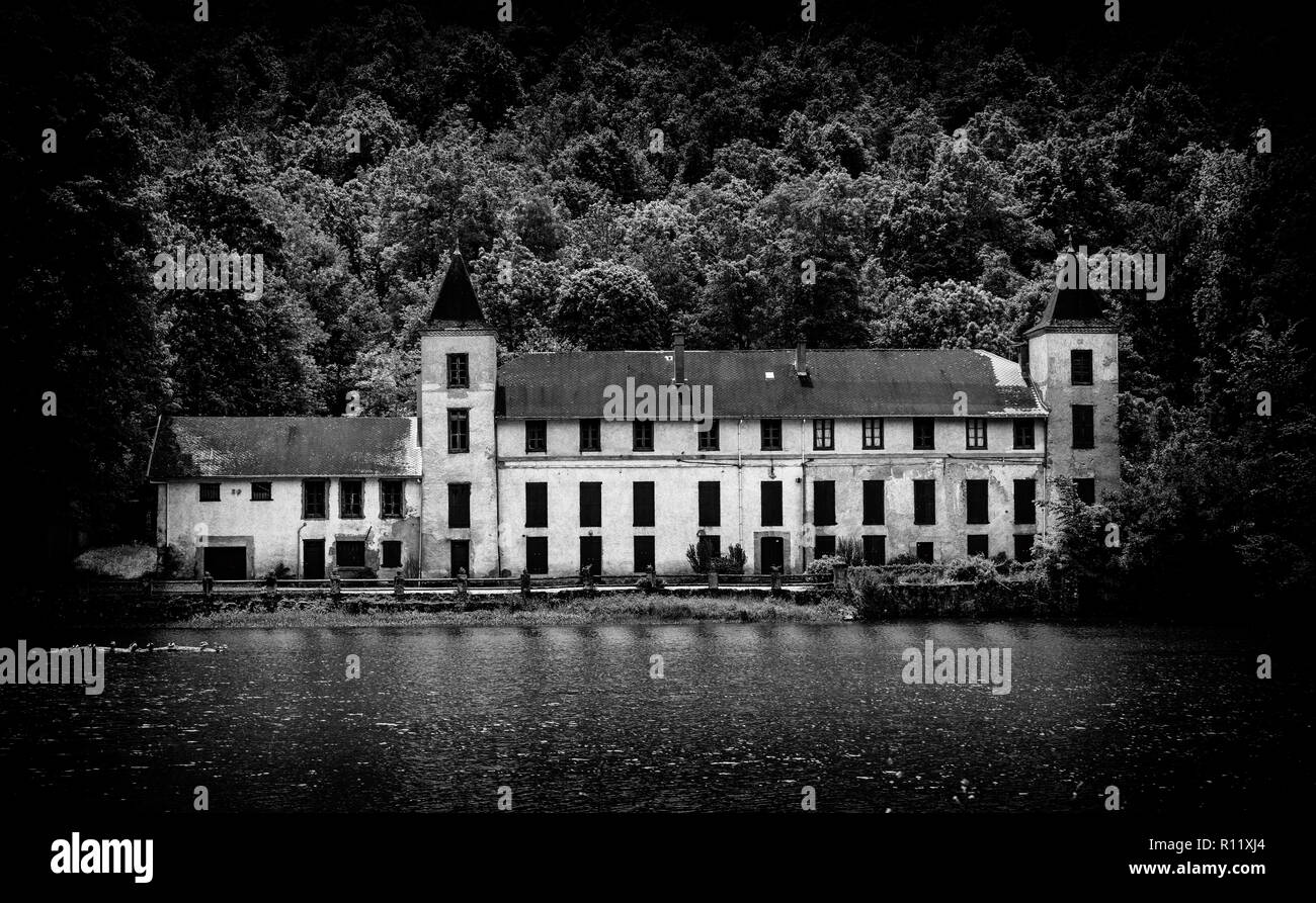 Mansion Black and White Stock Photos & Images - Alamy