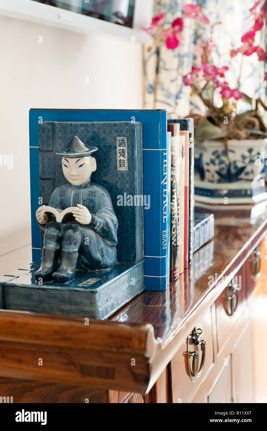 Bookend hires stock photography and images Alamy