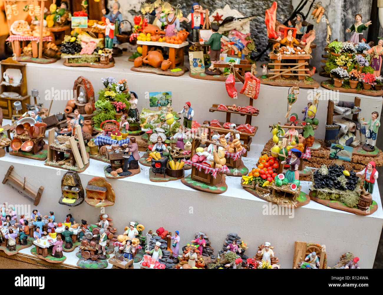 Manger nativity scene figures hires stock photography and images Alamy