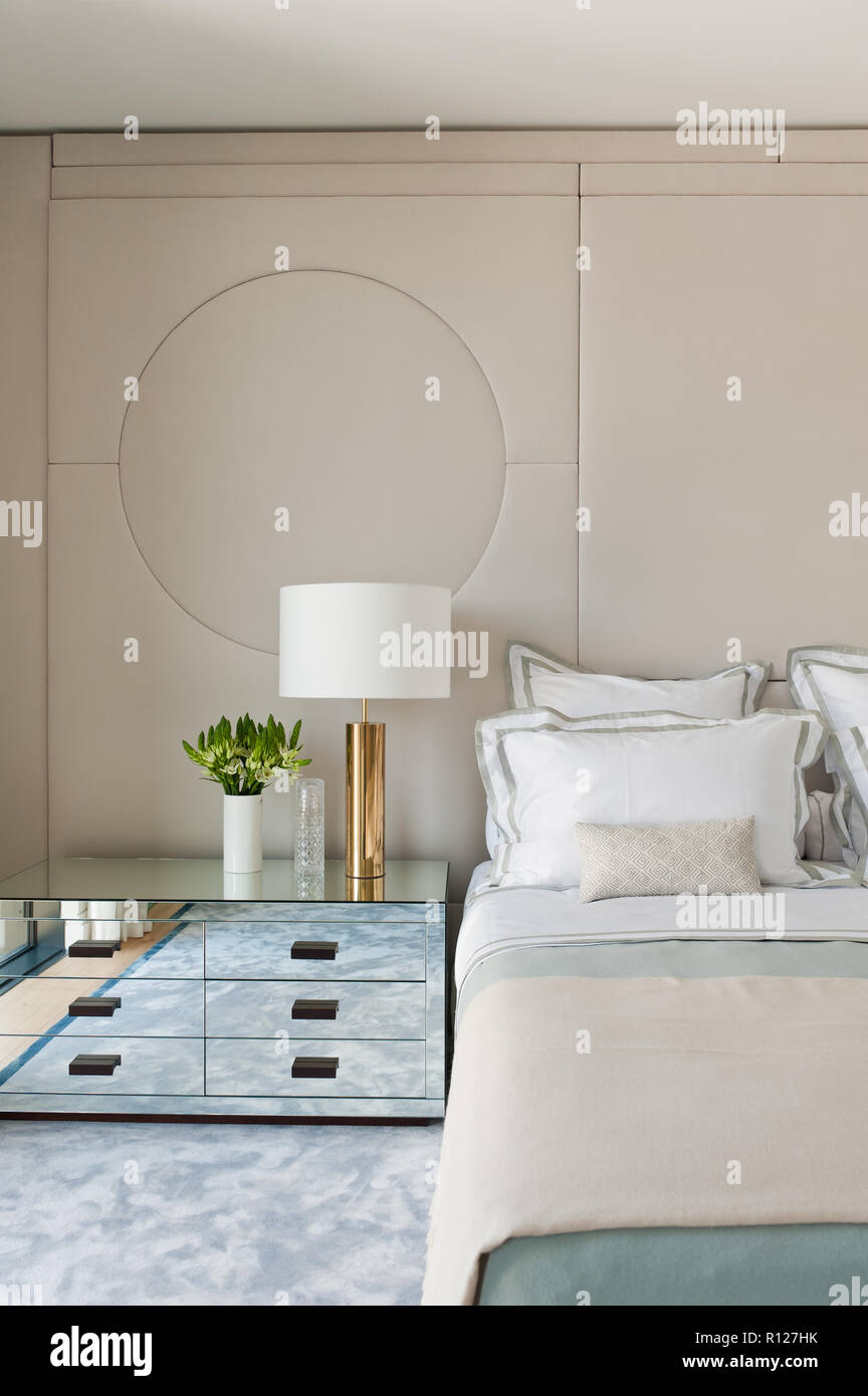 Pastel coloured bedroom Stock Photo Alamy