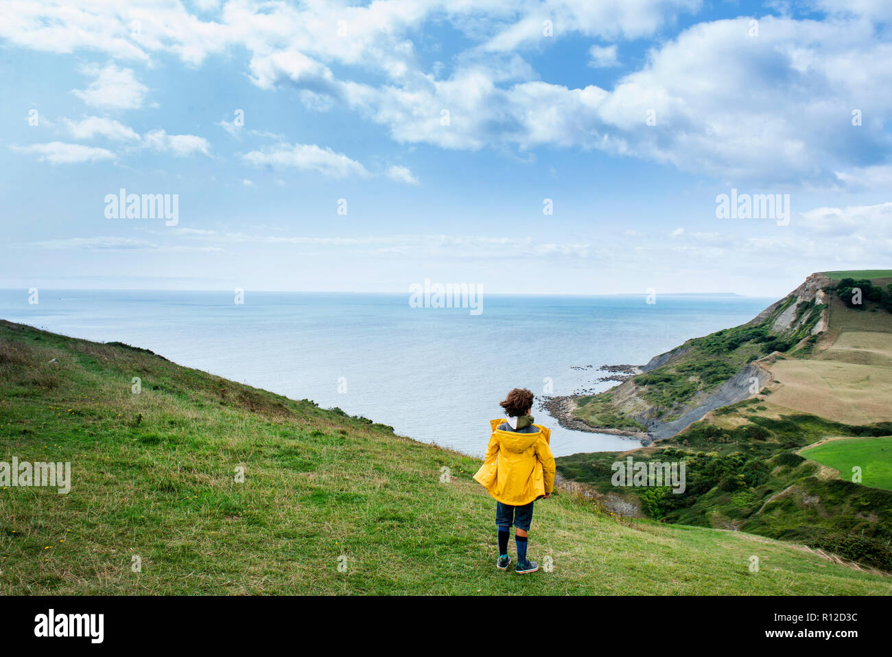Boy at the sea hi-res stock photography and images - Alamy