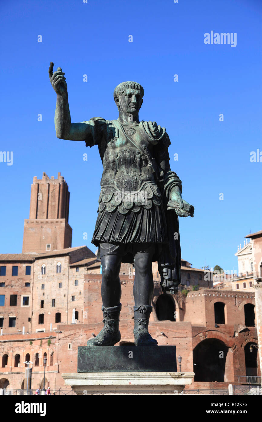 Bronze statue of the emperor Caesar Augustus, Rome, Lazio, Italy Stock ...