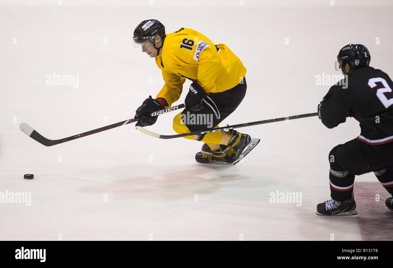 Vilnius, Lithuania. 8th Nov, 2018. Paulius Gintautas (L) of Lithuania  competes during the Turkish Airlines Baltic Challenge Cup 2018 match  between Lithuania and Japan in Vilnius, Lithuania, on Nov. 8, 2018.  Lithuania