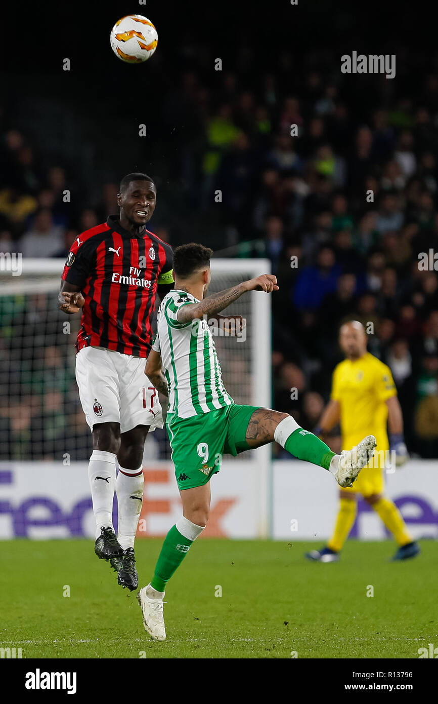Seville, Spain. 8th Nov 2018. Antonio Sanabria of Real Betis in action with Cristian Zapata of AC Milan during the UEFA Europa League match between Real Betis and AC Milan at the Estadio Benito Villamarin on November 8, 2018 in Sevilla, Spain. The match ended 1-1. Credit: UKKO Images/Alamy Live News Stock Photo