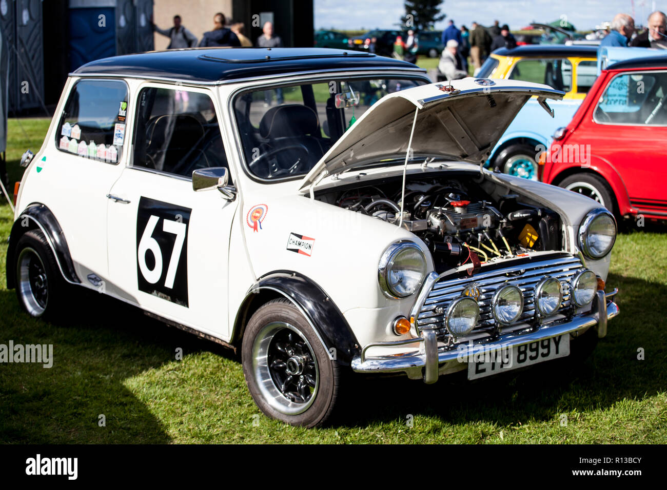 Mini cooper old model outlet