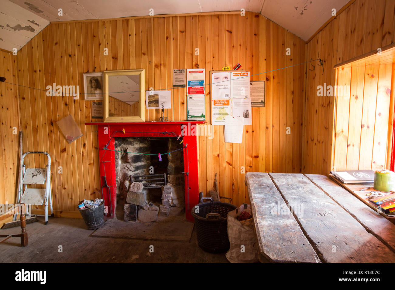 Strathan Bothy in Strath Shinary Sutherland, Scotland, UK Stock Photo ...