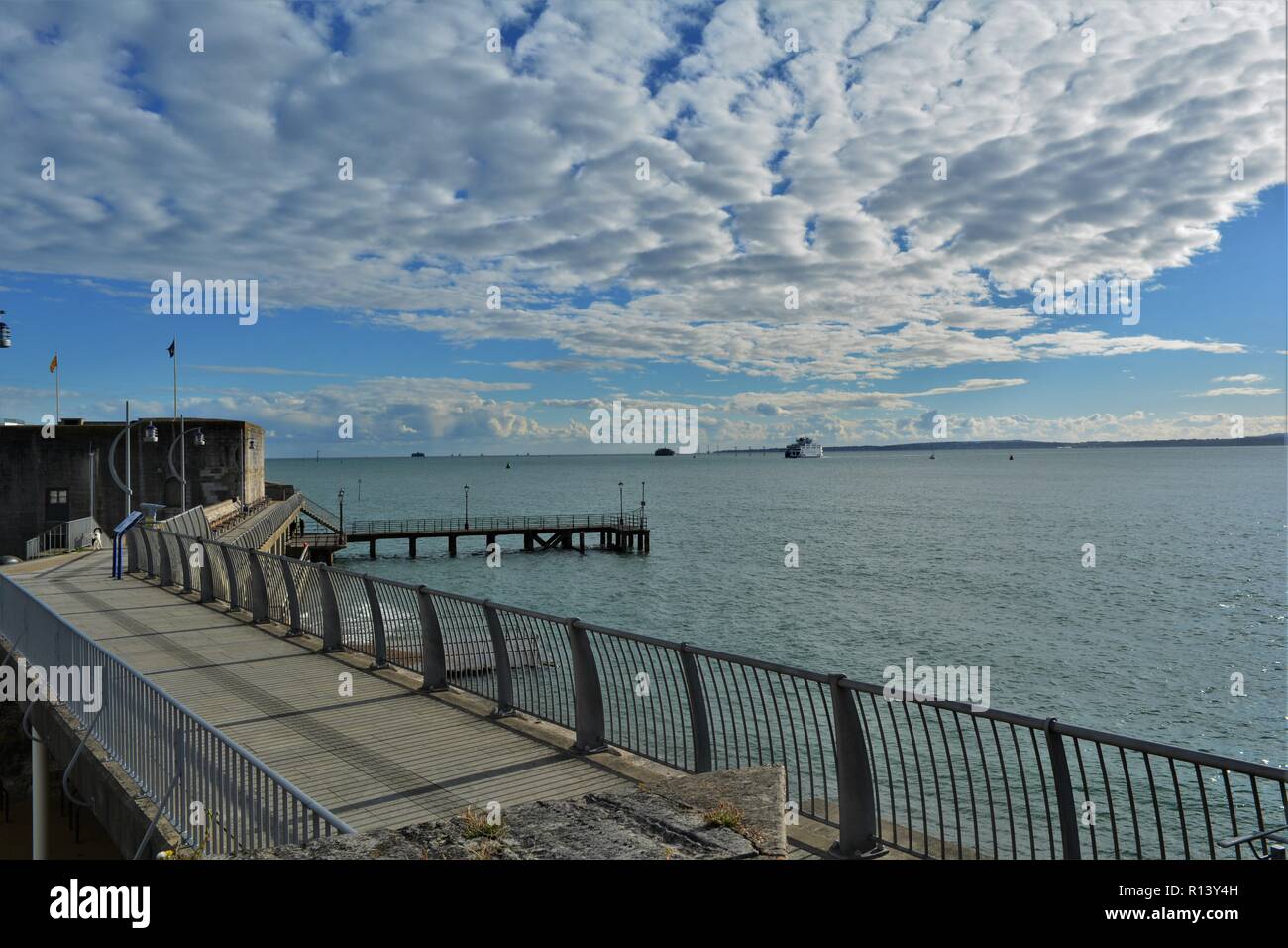 Portsmouth sea wall hi-res stock photography and images - Alamy