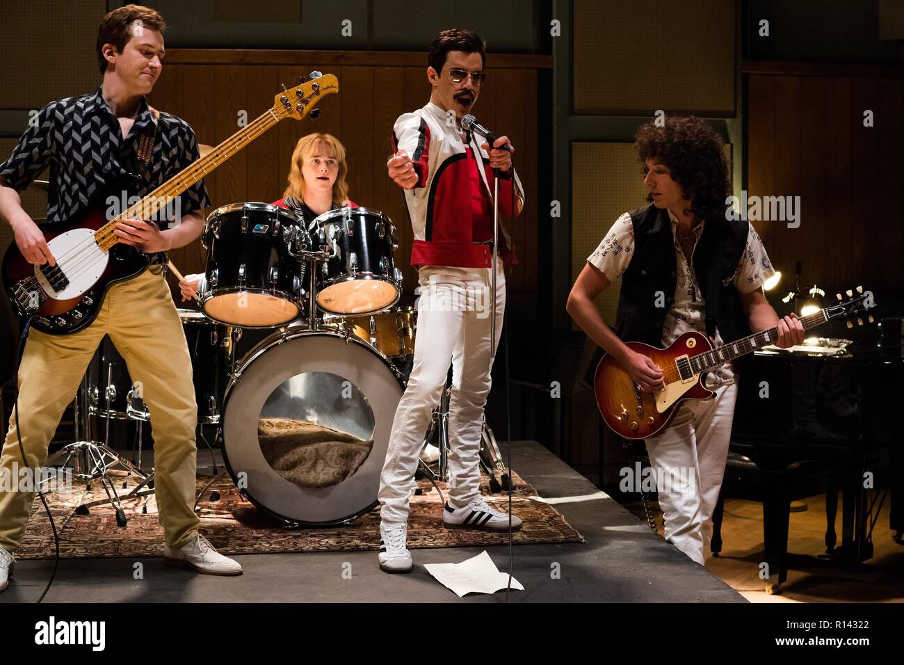 Original film title: BOHEMIAN RHAPSODY. English title: BOHEMIAN RHAPSODY.  Year: 2018. Director: DEXTER FLETCHER; BRYAN SINGER. Stars: JOSEPH MAZELLO;  RAMI MALEK; GWILYM LEE; BEN HARDY. Credit: GK Films/New Regency  Pictures/Queen Films Ltd./Tribeca /