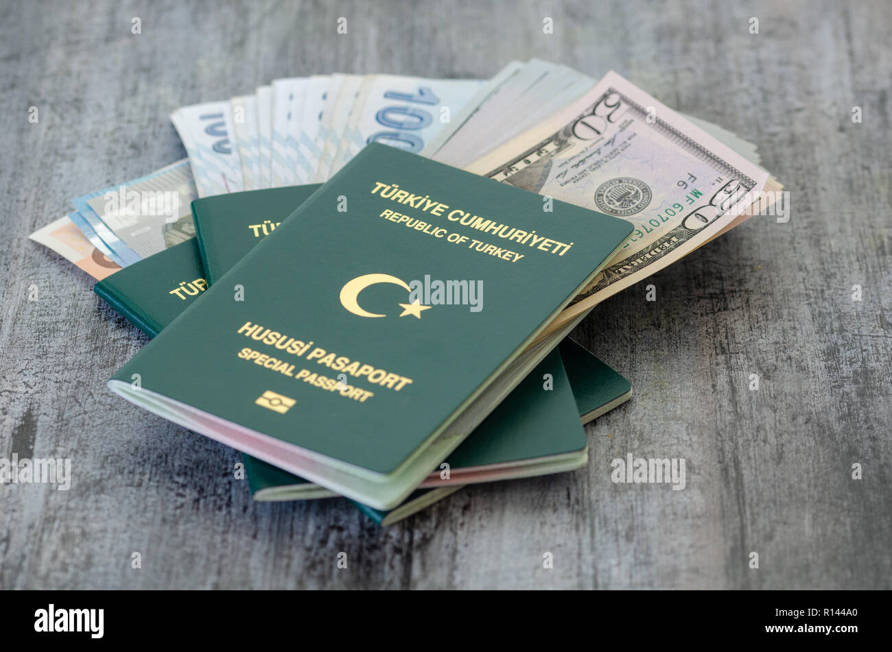 Turkish Green Special Passports and banknotes Stock Photo Alamy