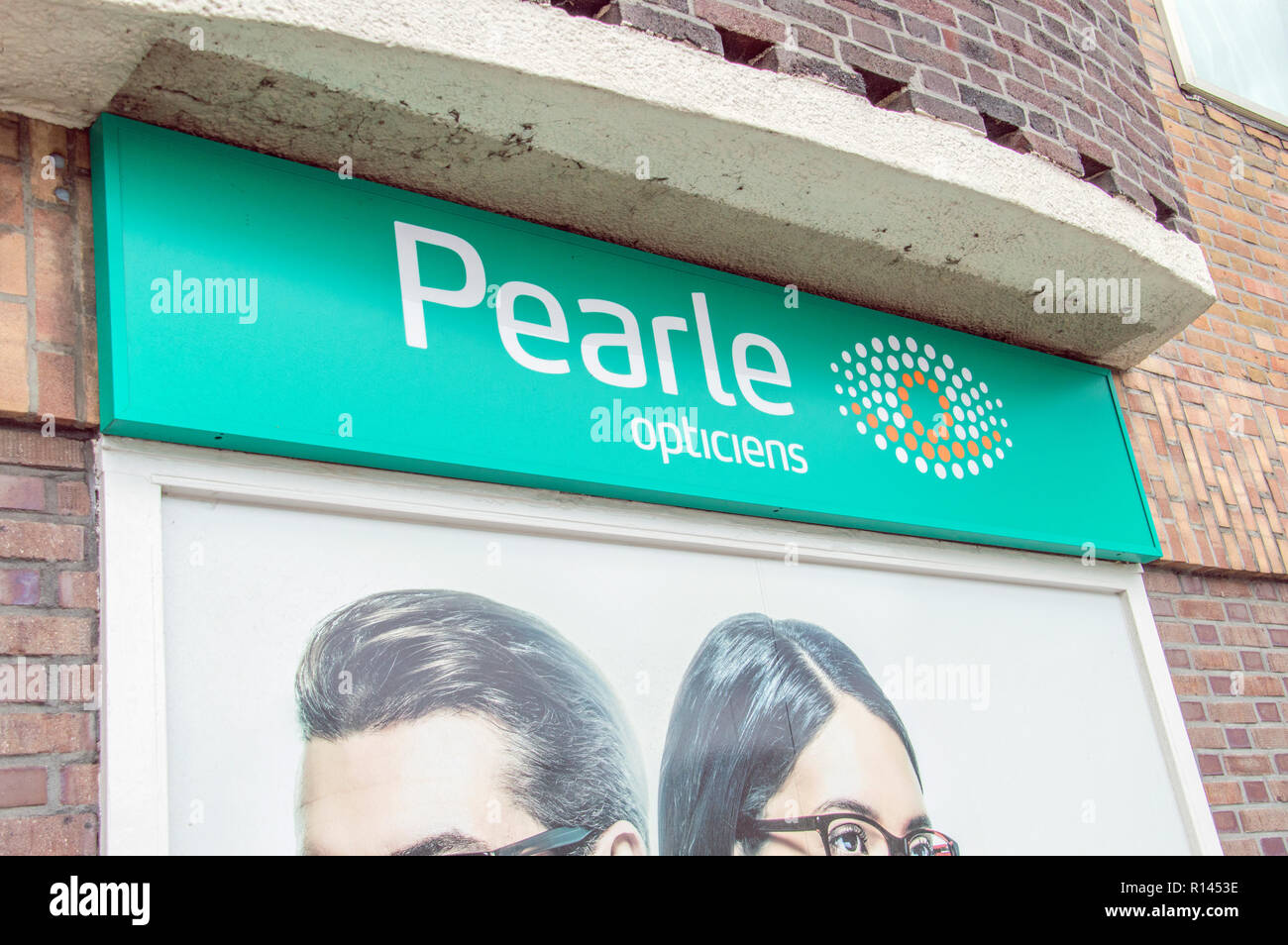 Pearle hi-res stock photography and images - Alamy