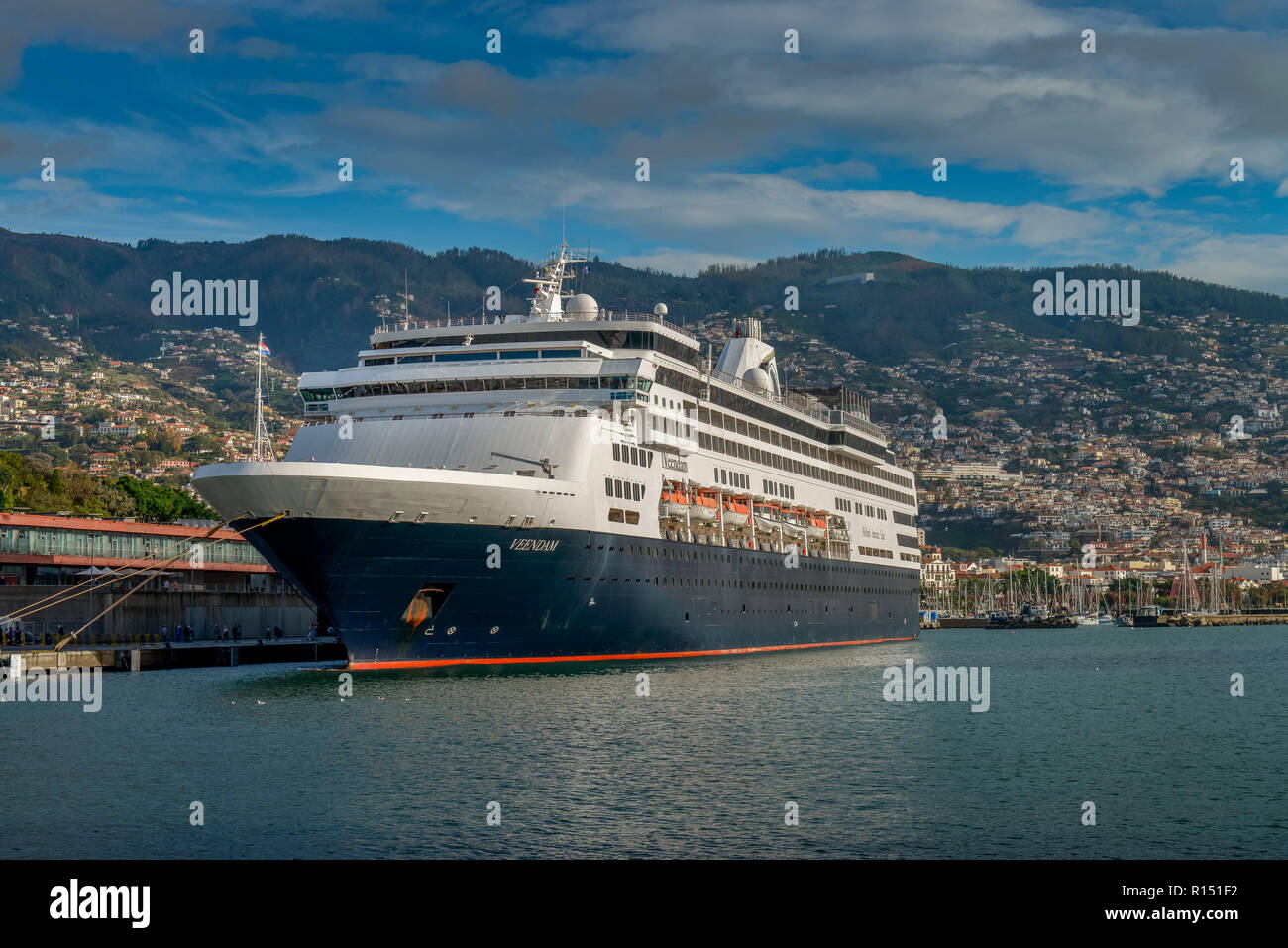 Kreuzfahrtschiff Veendam, Schiffsanleger, Funchal, Madeira, Portugal Stock Photo
