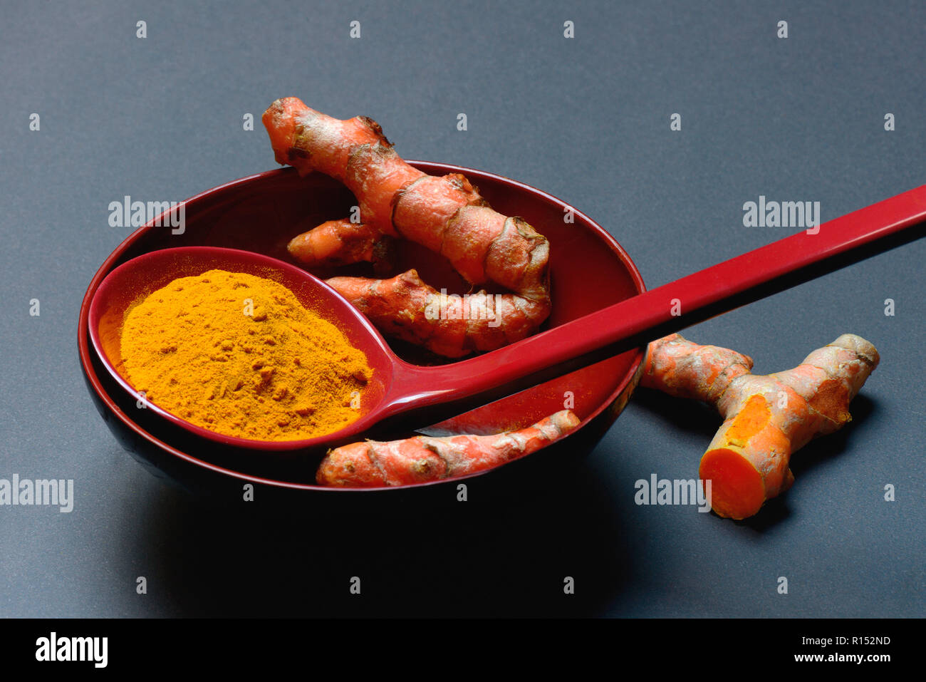 Indian saffron powder on spoon Stock Photo Alamy