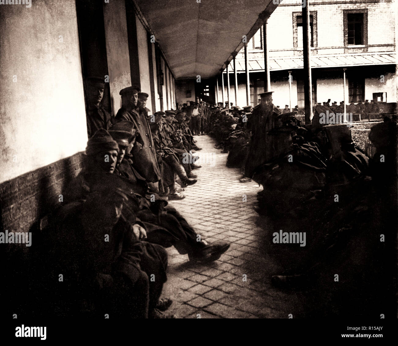 First aid station in an unknown location during World War 1 Stock Photo