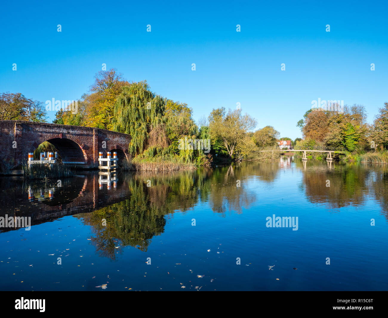Sonning Bridge, River Thames, Sonning, Reading, Berkshire, England, UK, GB Stock Photo Alamy