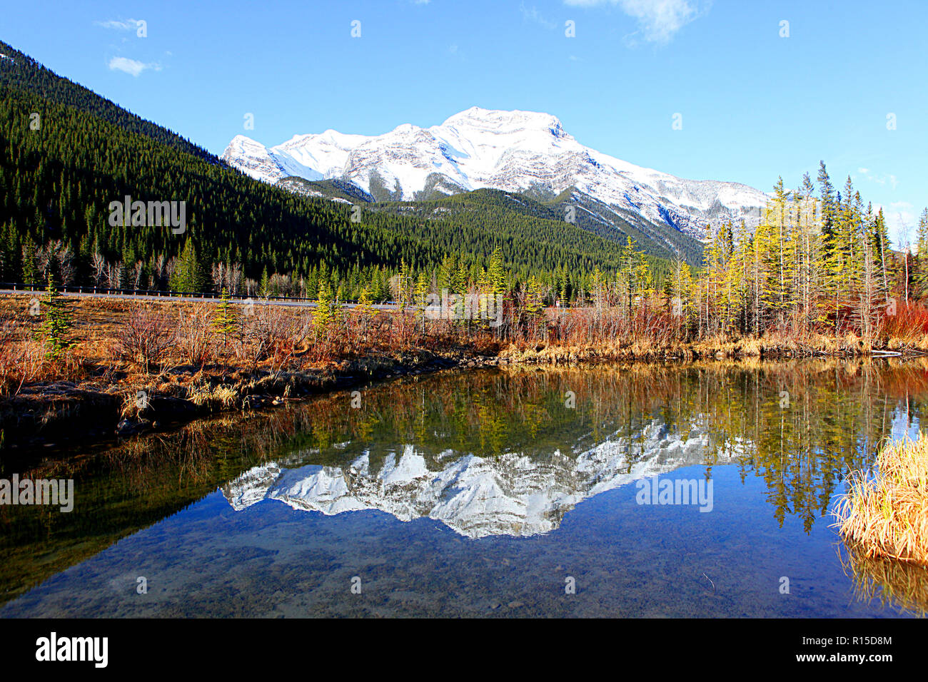 Middle Lake in  Bow Valley Provincial Park, Alberta,  Canada Stock Photo