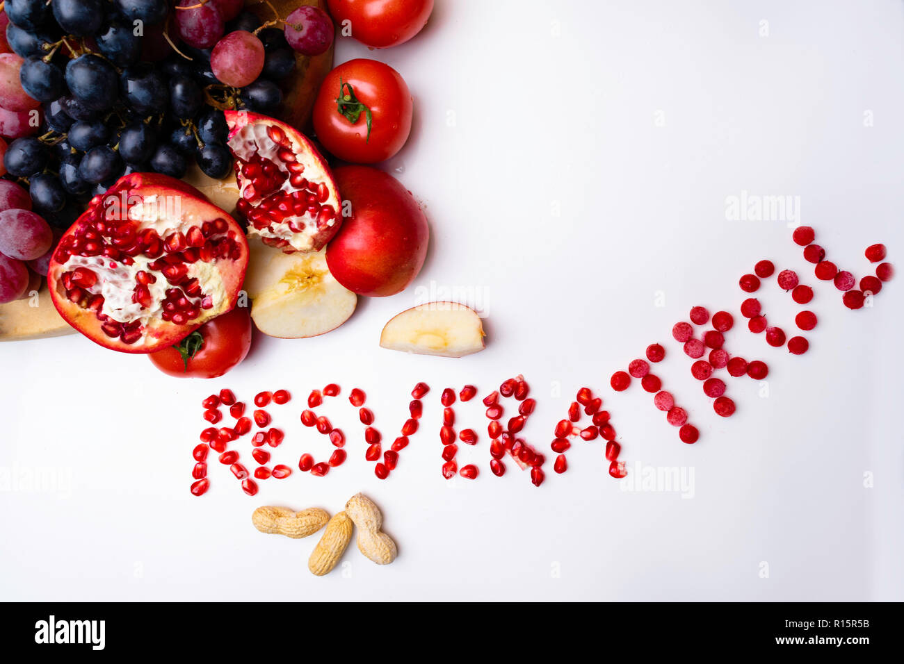 rich with resveratrol food, raw food ingredients. nutrition background