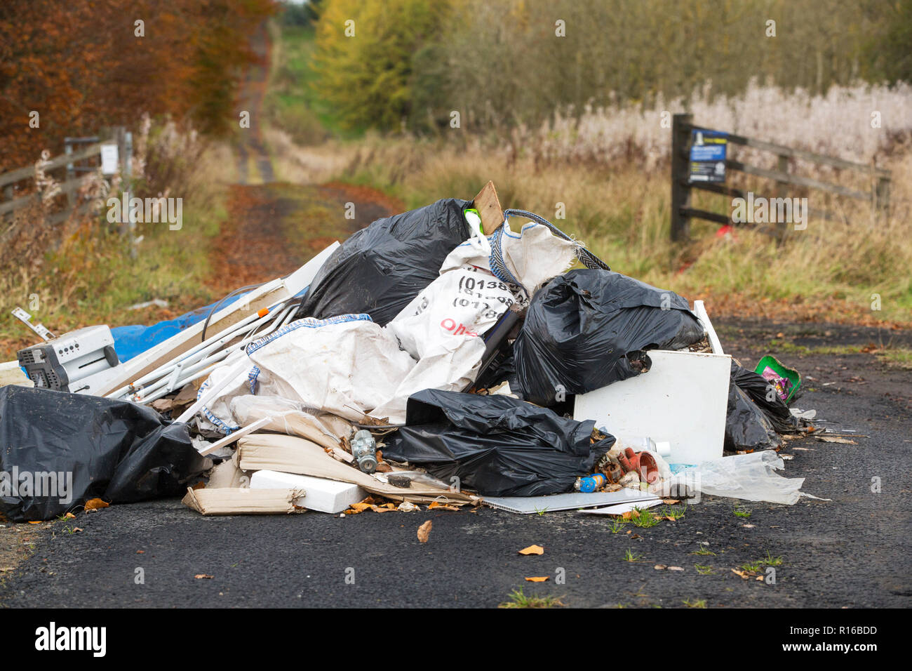 Fly Tipping Illegal – Fly-tipping: council responsibilities – QXYVRS