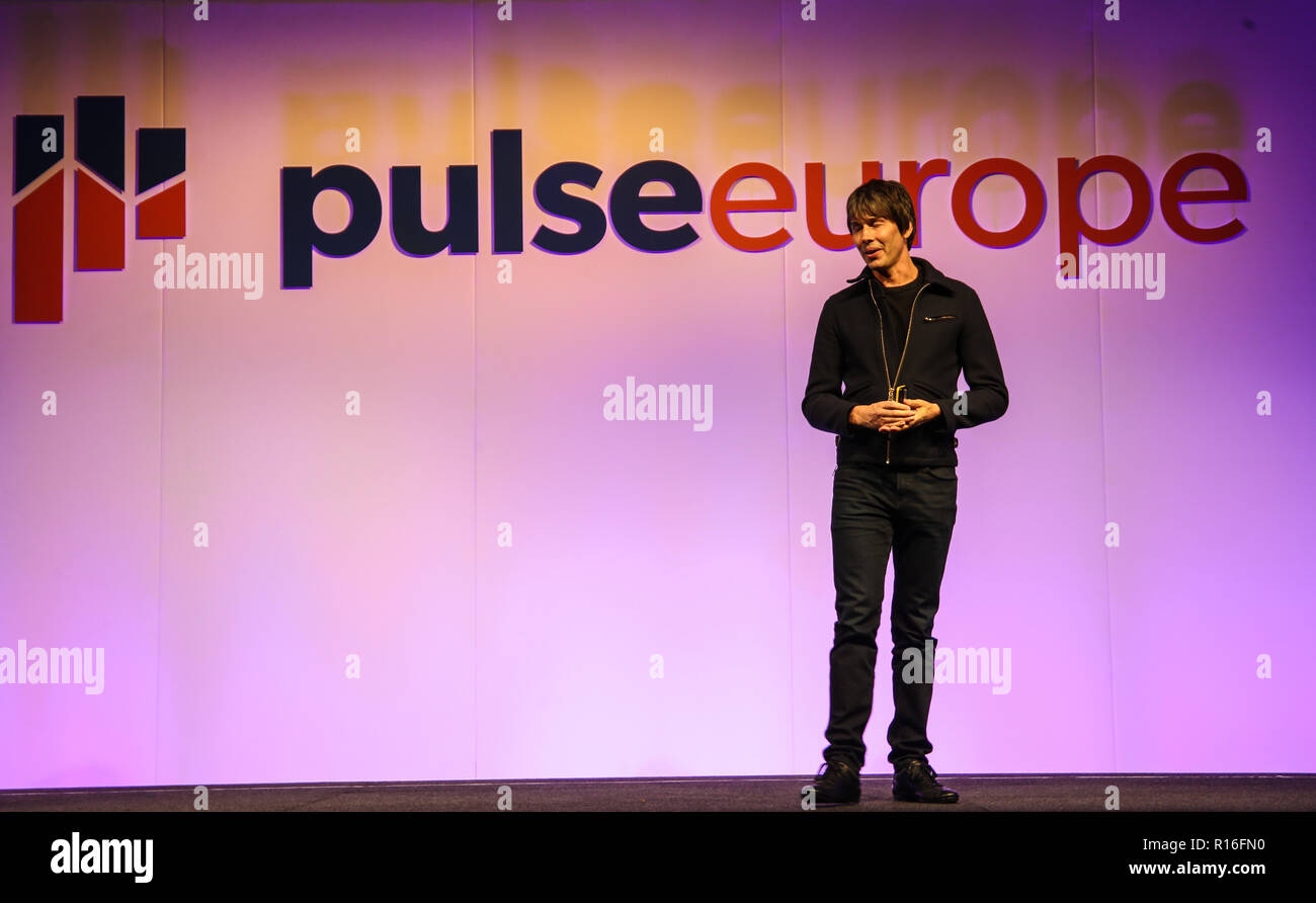 London UK 09 Nov 2018  Prof. Brian Cox Arguably the UK's best known experimental physicist, Professor Brian Cox's books and TV program's have been read and watched around the world and credited with making science engaging and accessible to millions.speaking at The Pulse Europe, the show that focuses on  Customer Success as it has become  one of the fastest growing professions in the modern economy@Paul Quezada-Neiman/Alamy Live News Stock Photo
