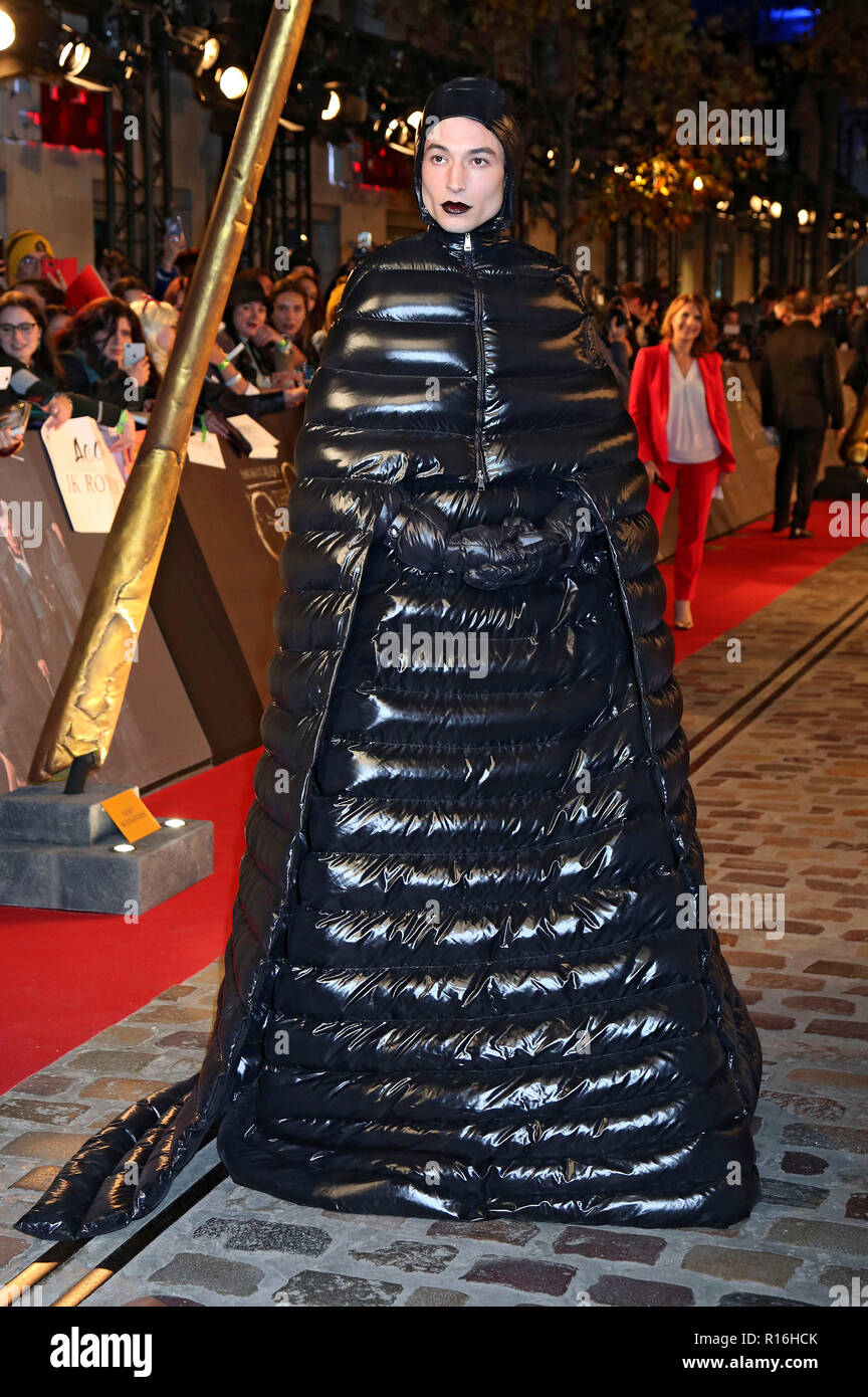 Ezra miller premiere fantastic beasts sale 2