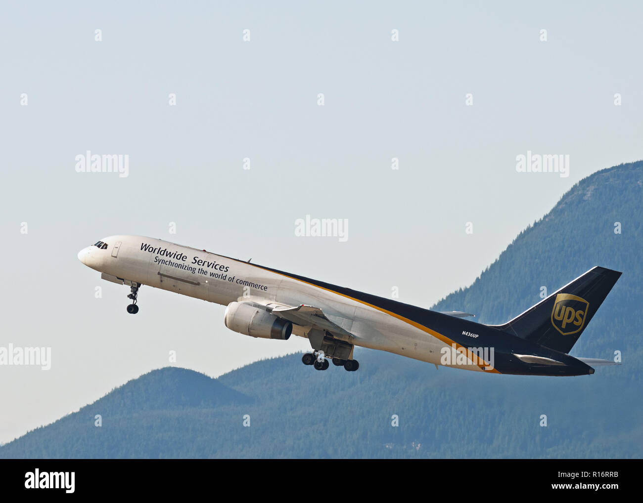 High Flying Models: UPS Boeing 757-200PF Mahogany Replica