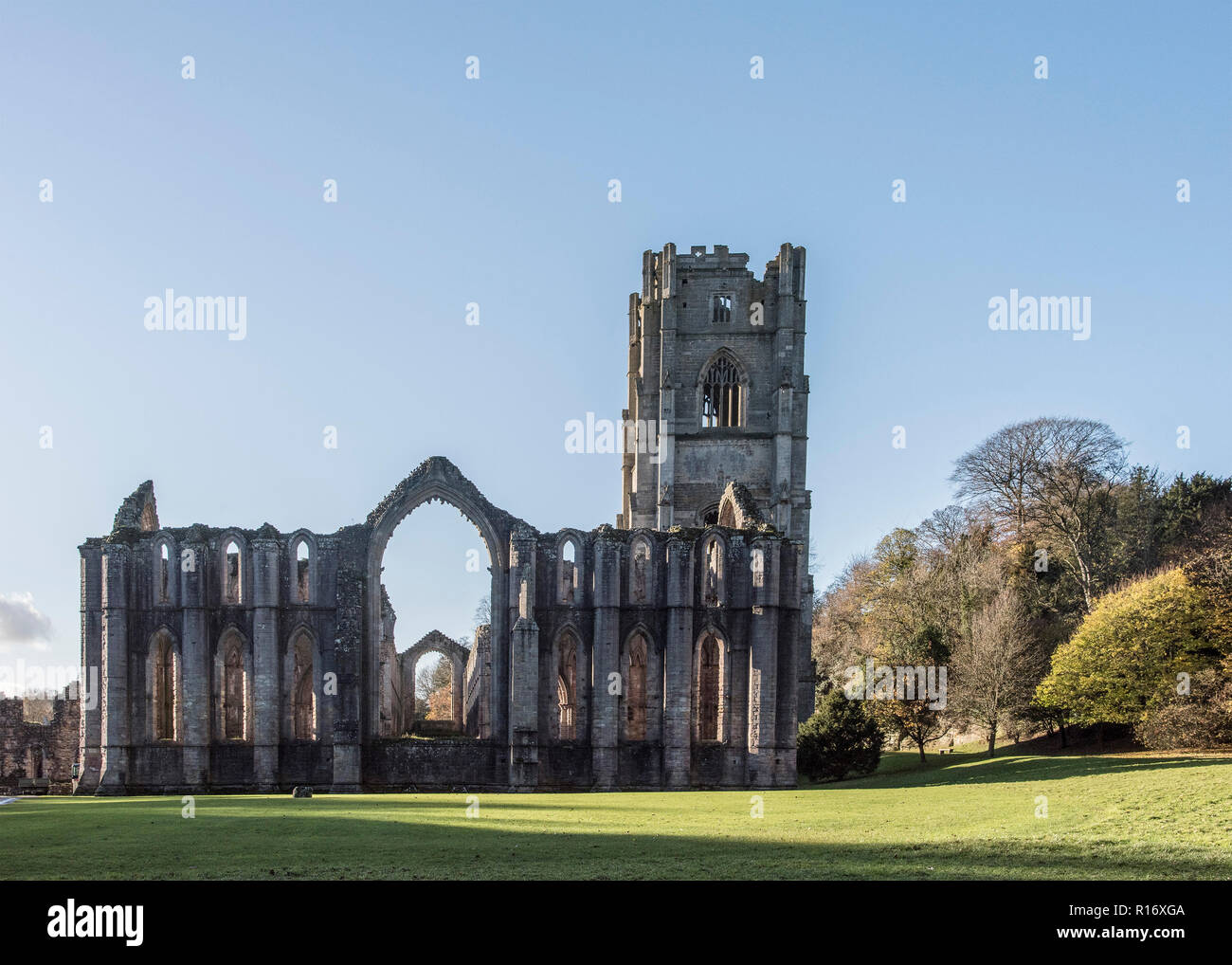 Fountains abbey unesco world heritage site hires stock photography and