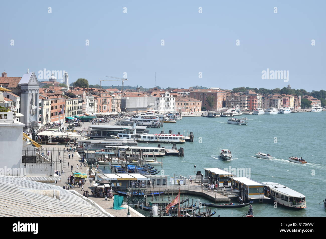 Water boat stations hi-res stock photography and images - Alamy