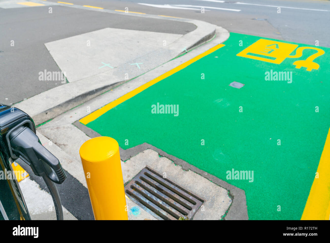 Electric vehicle charging station in Wellington Stock Photo Alamy