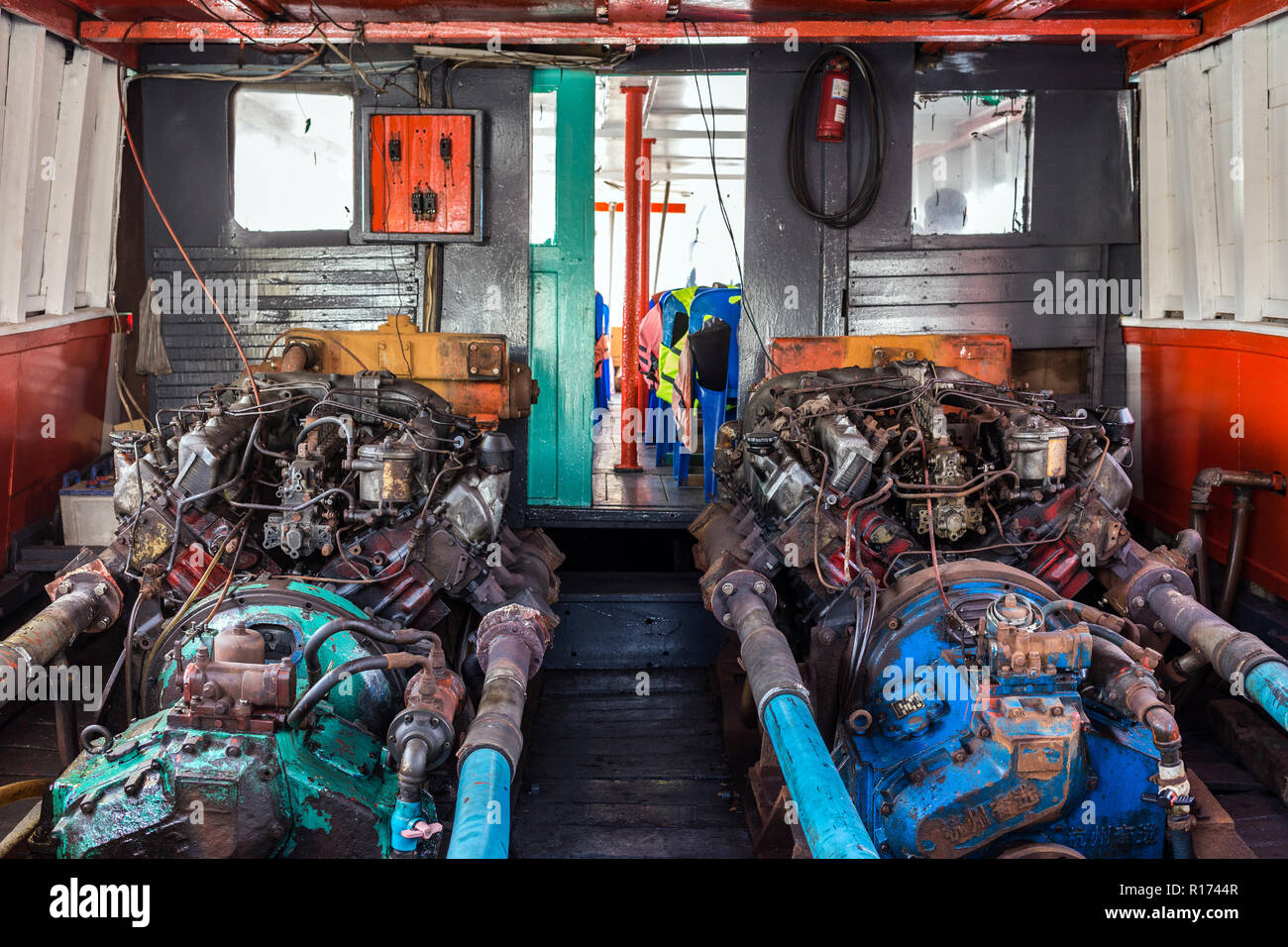 Old boat engine in a thai transport boat Stock Photo Alamy