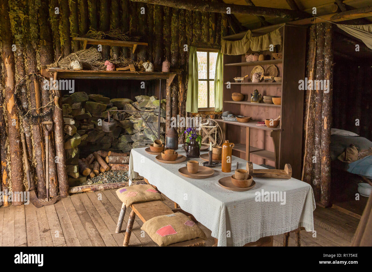 Fishing cabin interior hi-res stock photography and images - Alamy