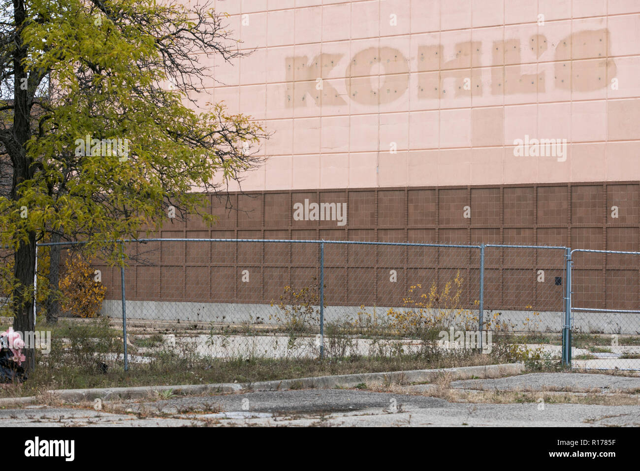 Kohls closed hi-res stock photography and images - Alamy
