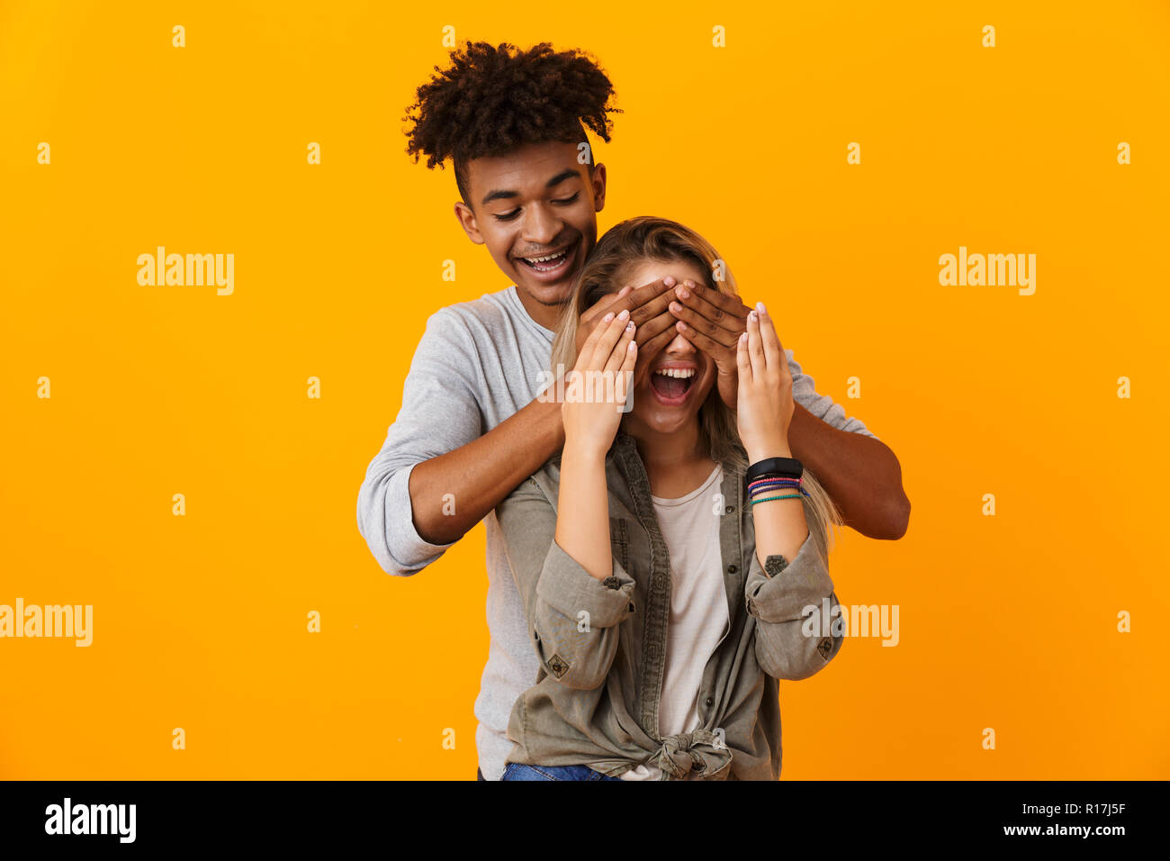I love how snuggly these people are! | Couple photography poses, Couple  photography, Couples