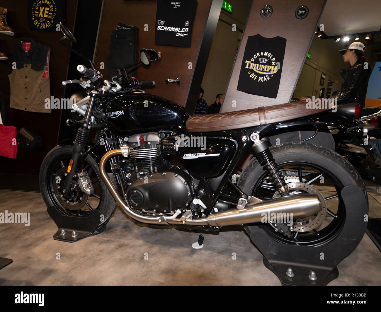 Triumph street twin hi-res stock photography and images - Alamy