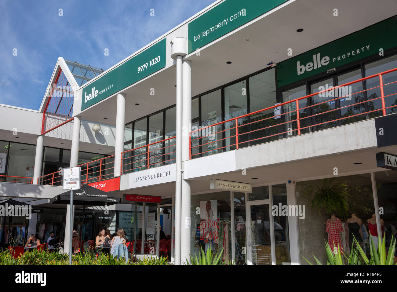 Mona Vale a suburb in Sydney northern beaches and a local real estate office for Belle Property,Sydney,Australia Stock Photo