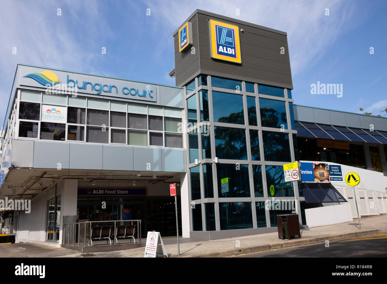 Aldi sydney hi-res stock photography and images - Alamy
