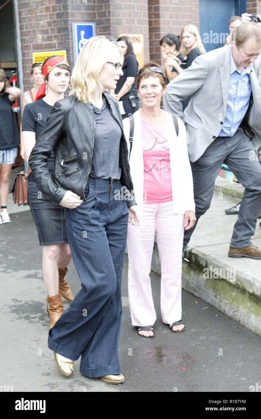 Cate Blanchett and Andrew Upton, patrons of the Sydney Theatre Company, at the theatre's Open Day. Sydney, Australia. 01.11.08. Stock Photo