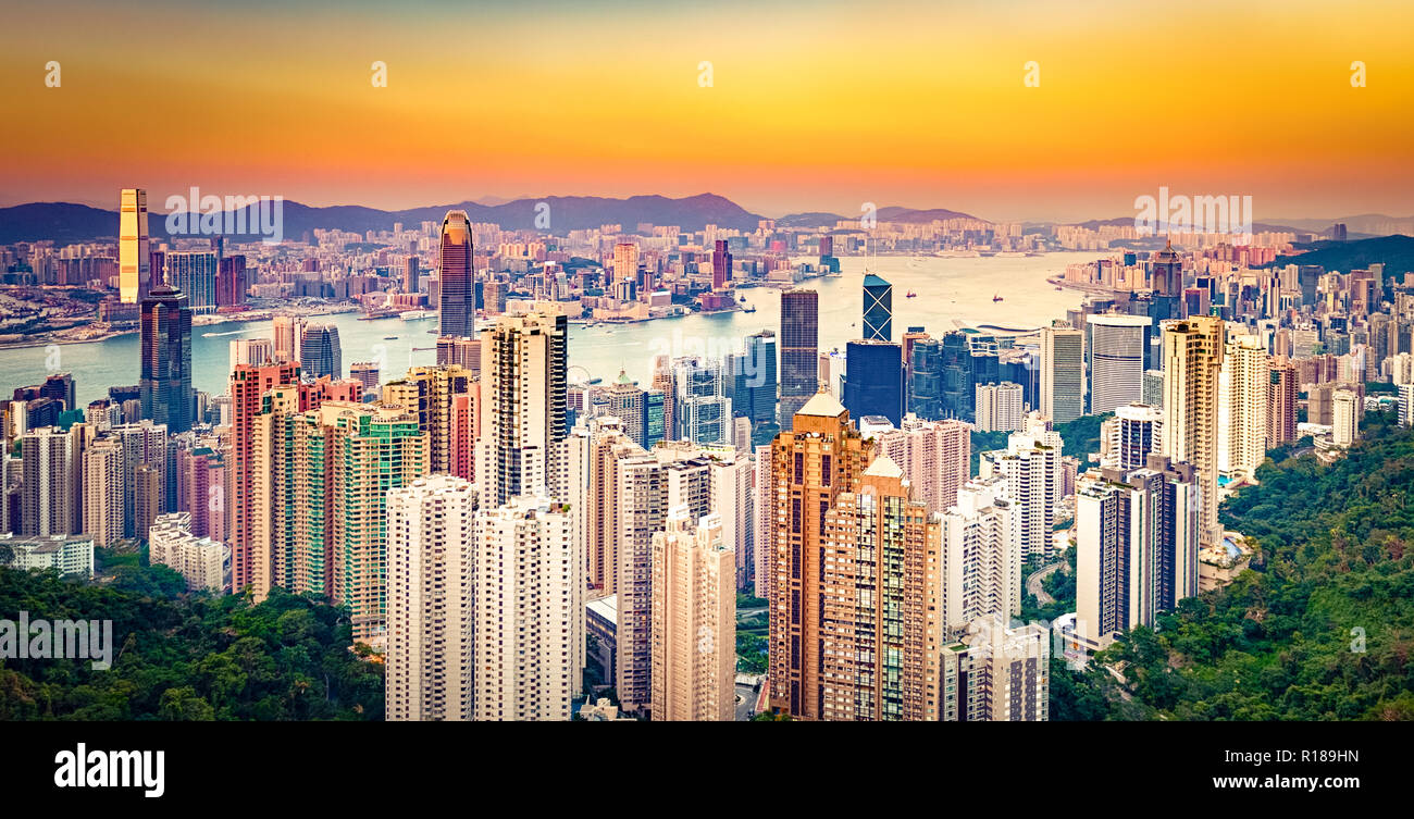 Hong Kong skyline at sunset. View from Victoria peak. Panorama Stock ...