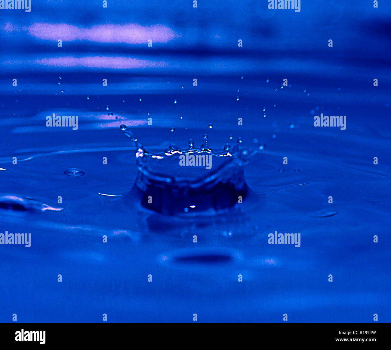 Water refraction photography hi-res stock photography and images - Alamy