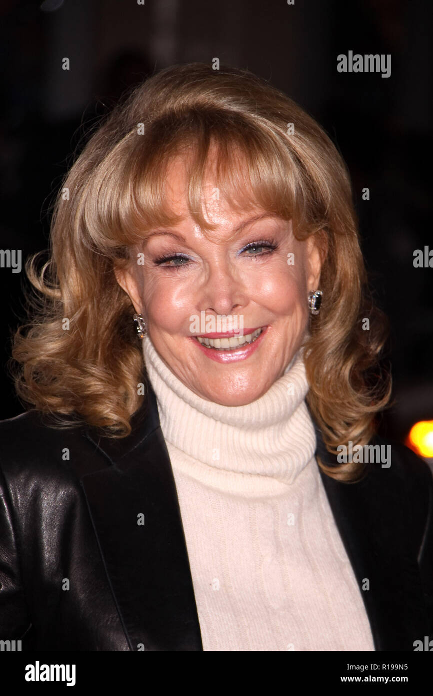 Barbara Eden  02/08/10 'Valentine's Day' Premiere  @  Grauman's Chinese Theatre, Hollywood Photo by Megumi Torii/HNW / PictureLux  (February 8, 2010) Stock Photo