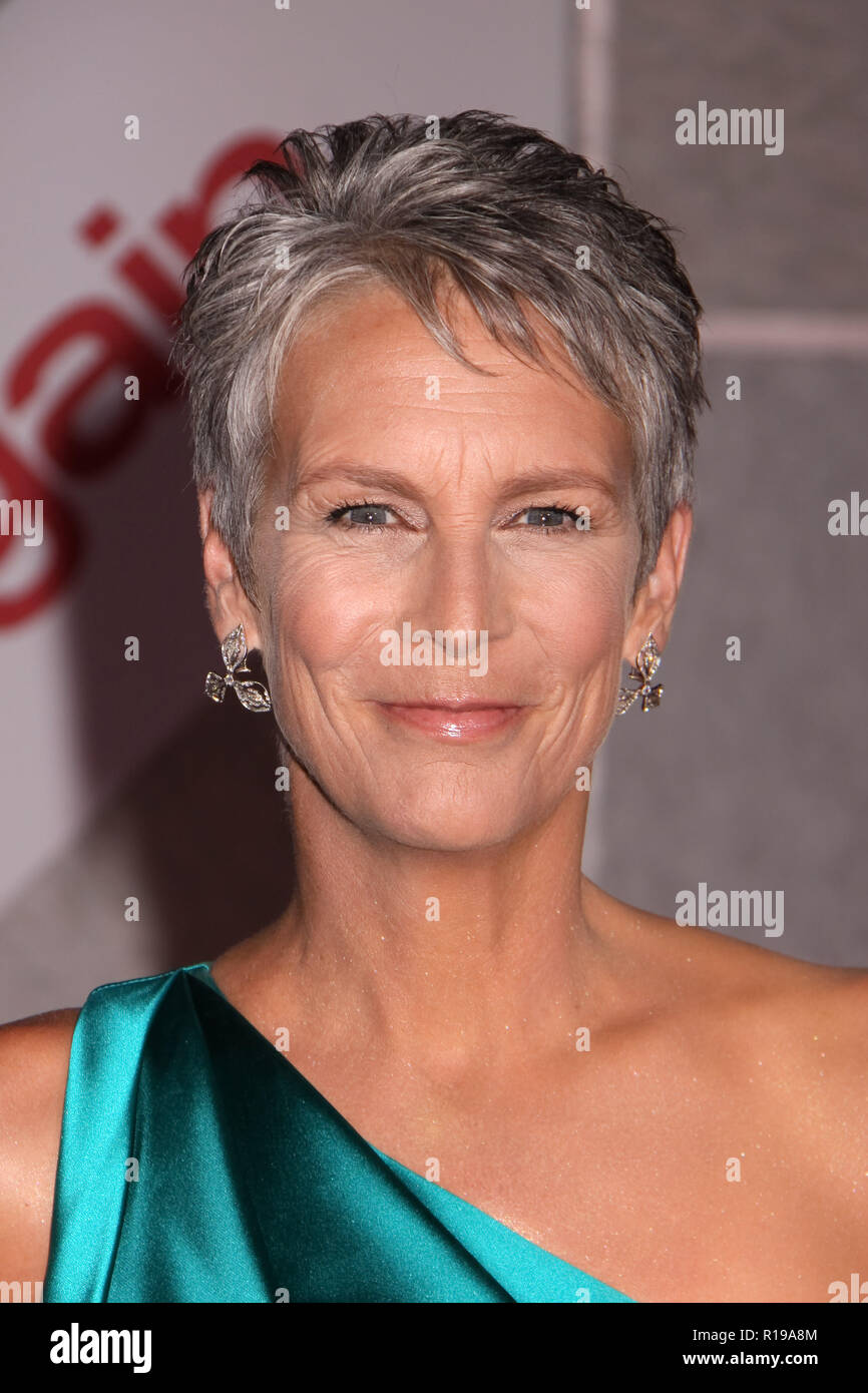 Jamie Lee Curtis 09/22/10 "You Again" Premiere El Capitan Theatre