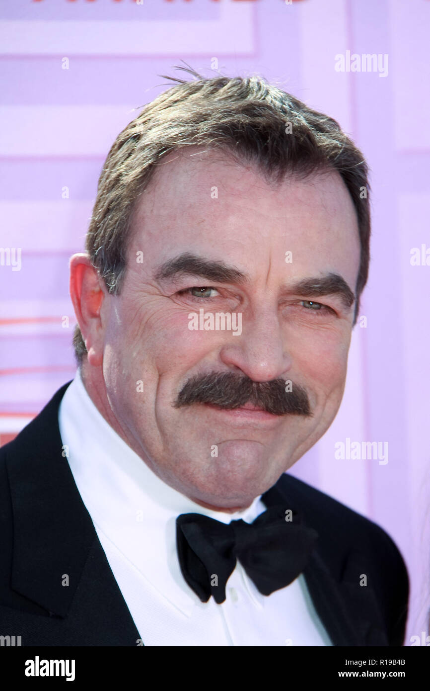 Selleck hi-res stock photography and images - Alamy