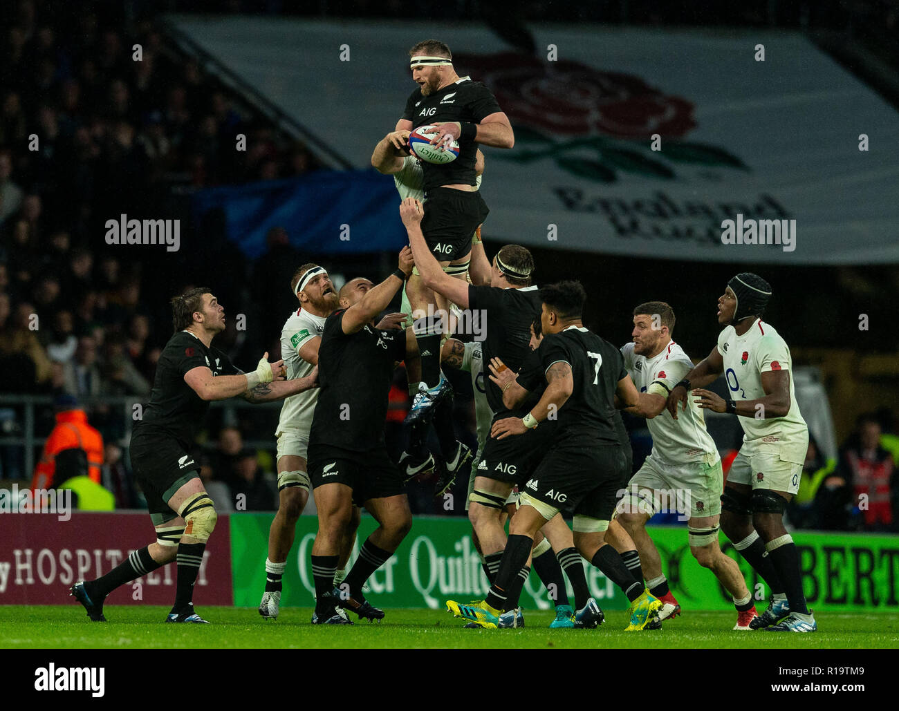 Twickenham, London, UK. 10th November 2018. New Zealand's Kieran Read