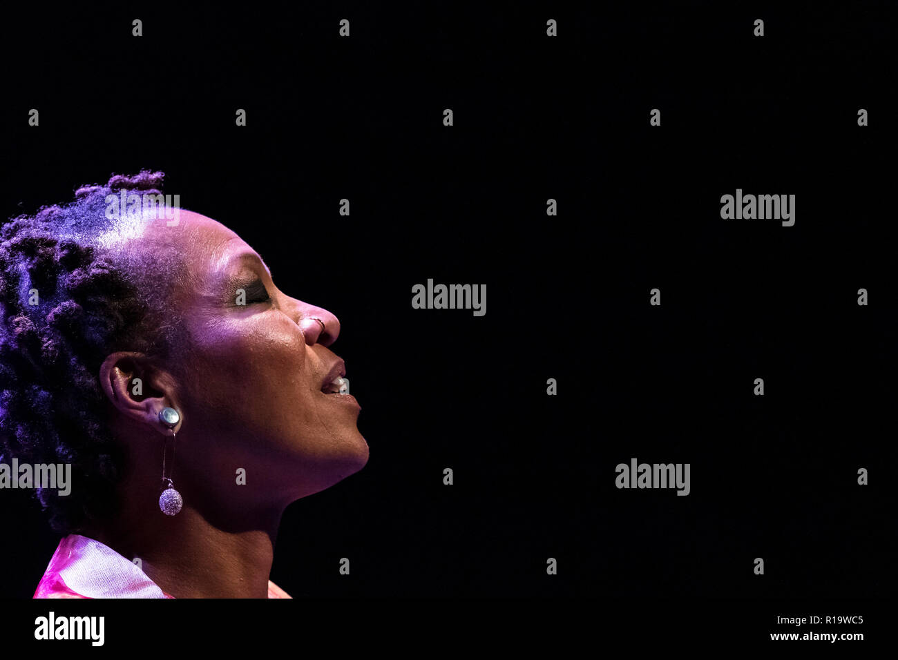 Singer Lisa Simone Lisa simone hi-res stock photography and images - Alamy