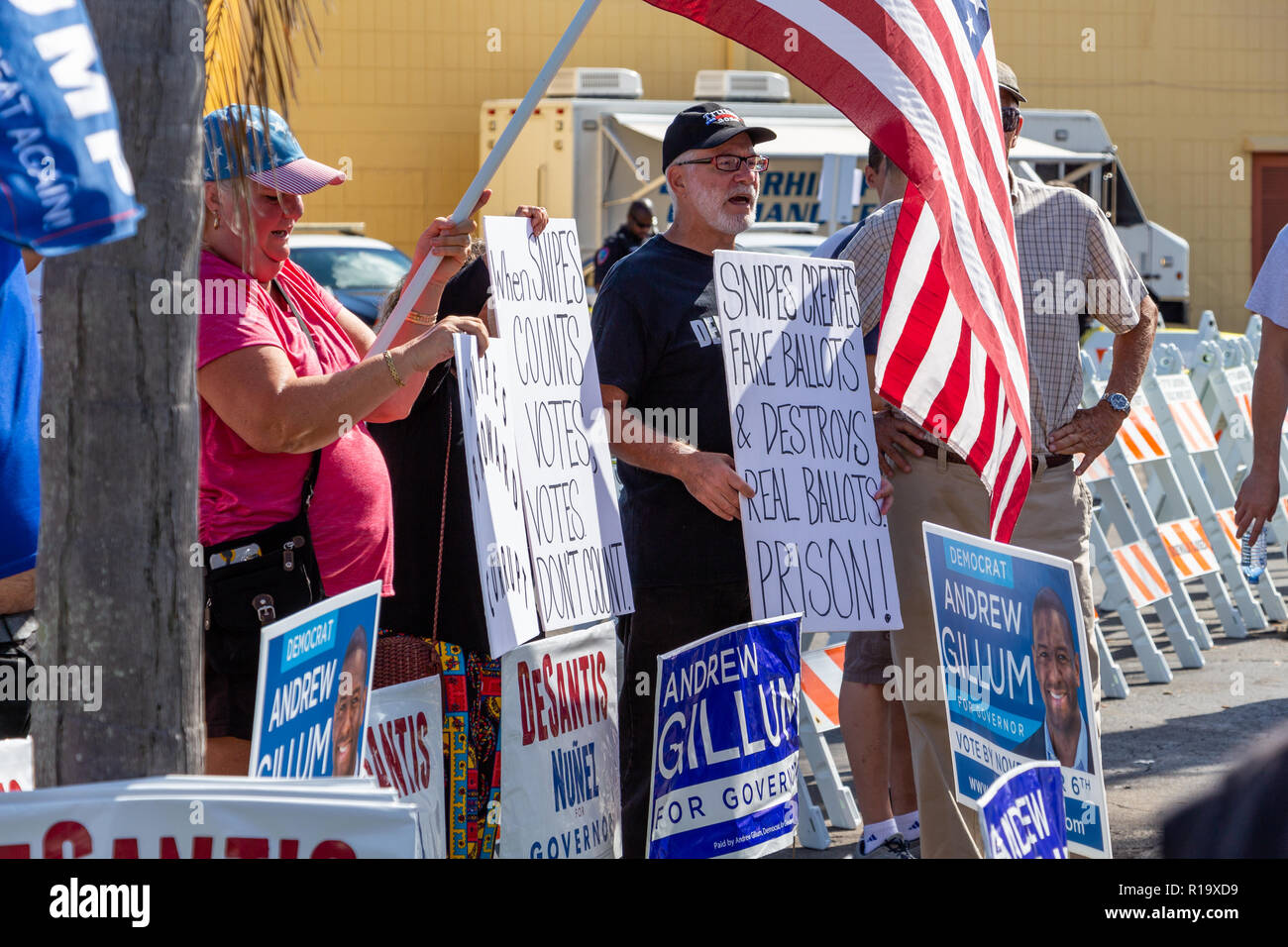 Lauderhill, Florida, USA. 10th Nov, 2018. Republicans at vote counting protest outside Broward County Supervisor of Elections Brenda Snipes' office. The protest began over controversy surrounding the results of the 2018 midterm elections for Florida Governor and Florida Senator. Holly Guerrio/Alamy Live News Stock Photo