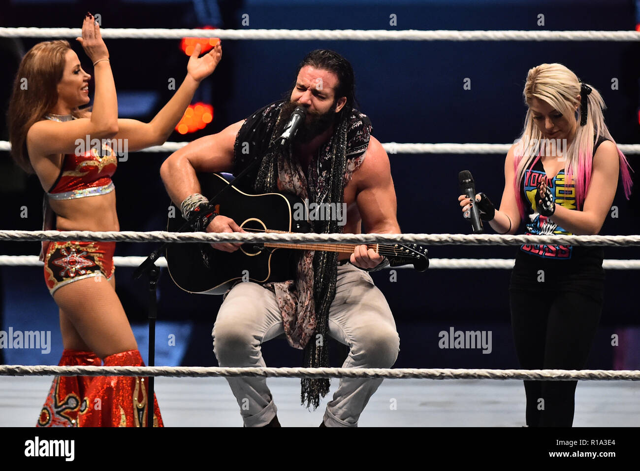 Rome, Italy. 11th Nov, 2018. Show WWE live at the Palalottomatica-Rome  10-11-2018 In the picture Sunil Singh and Alexa Bliss Photo Photographer01  Credit: Independent Photo Agency/Alamy Live News Stock Photo - Alamy