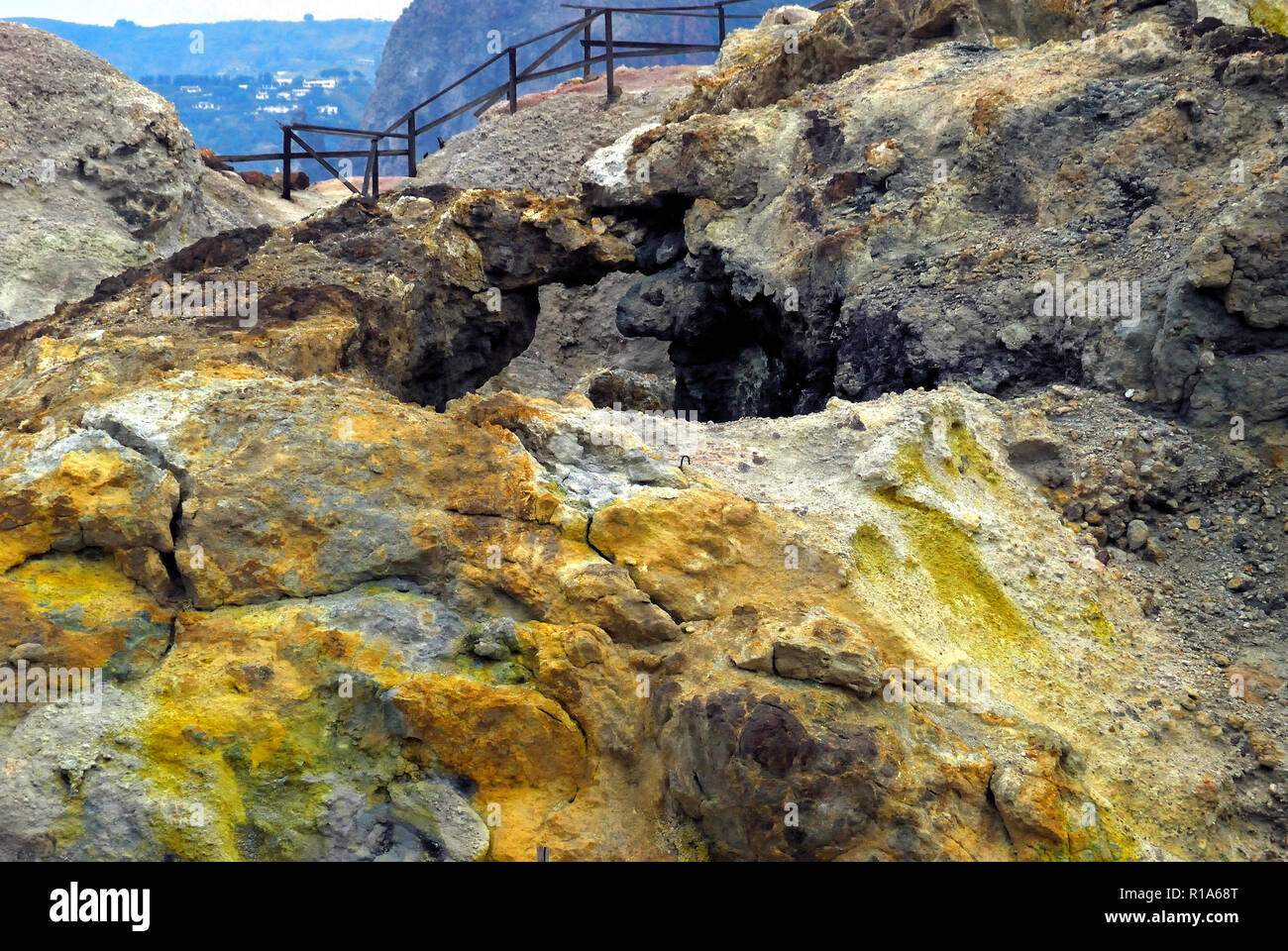 Vulcano thermal mud baths hires stock photography and images Alamy