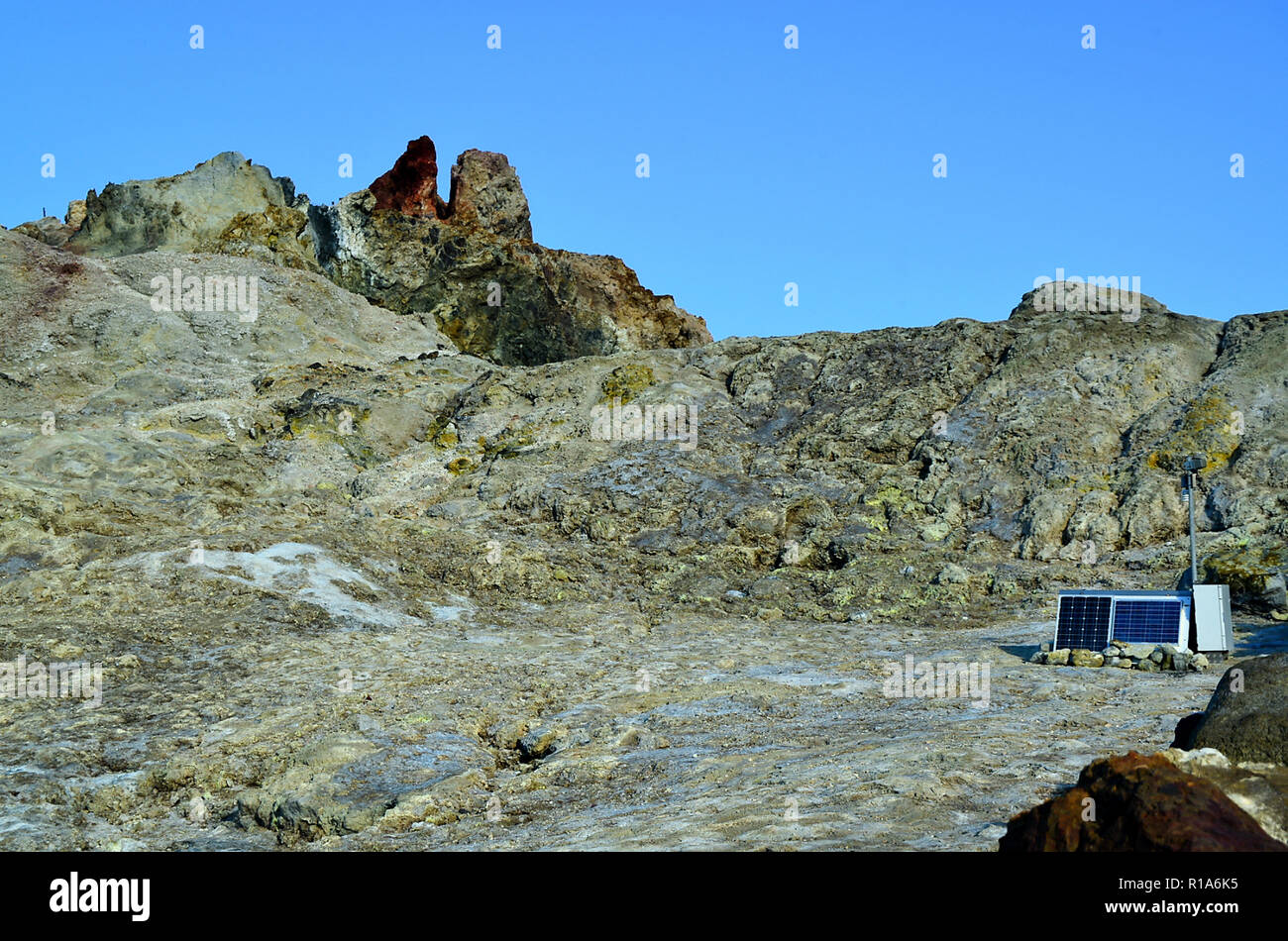 Vulcano thermal mud baths hi-res stock photography and images - Alamy