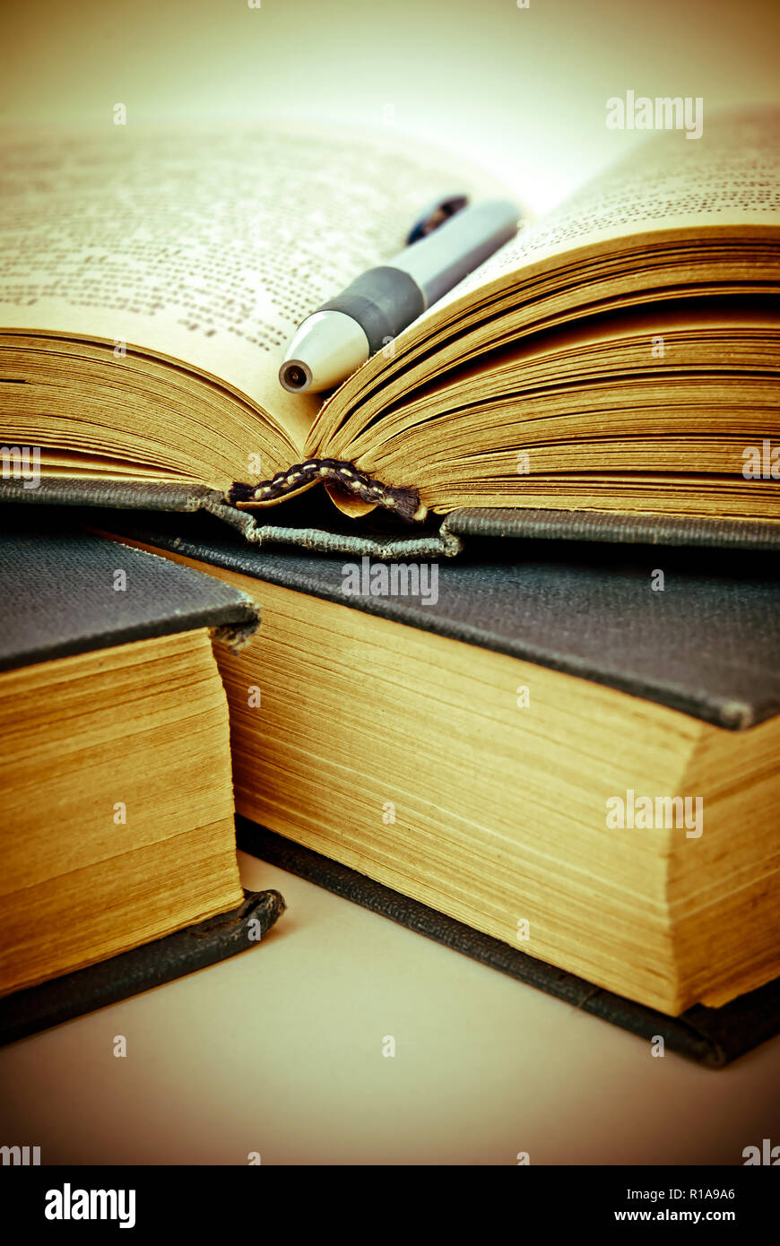 concept of an open book Stock Photo - Alamy
