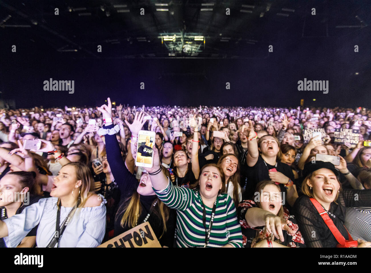 Denmark, Copenhagen - November 8, 2018. Ecstatic concert goers attend a  live concert with the Australian pop rock band 5 Seconds of Summer at Forum  Black Box in Copenhagen. (Photo credit: Gonzales